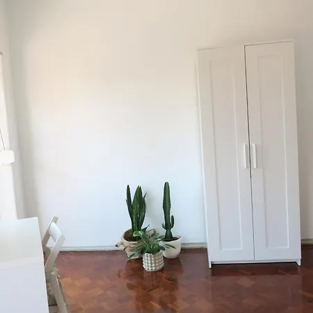 Alvalade Skyview Coliving Pansiyon